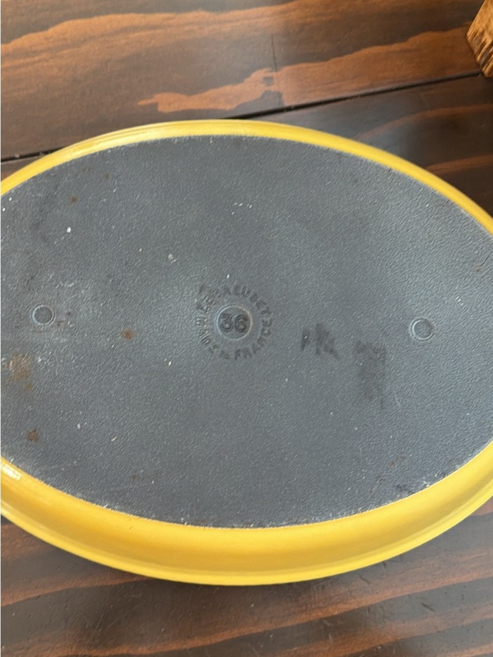 Le Creuset Vintage Yellow Oval Baking Dish - Picture 5 of 7